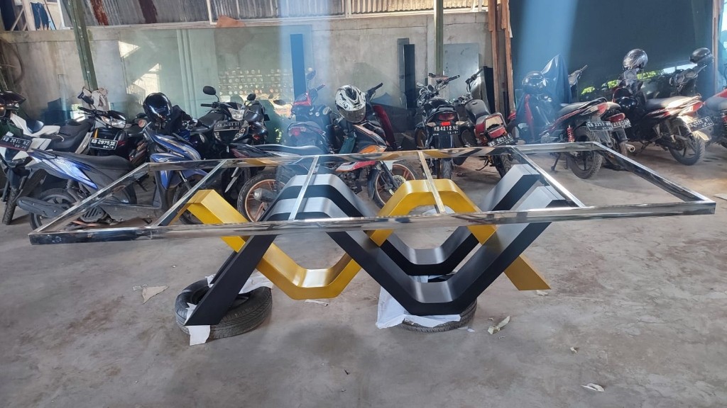 Kerangka Meja Stainless Geometric Black Gold